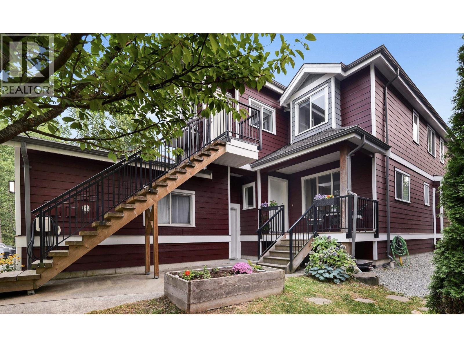 40137 Government Road Unit 3, Squamish, BC V8B 0N7