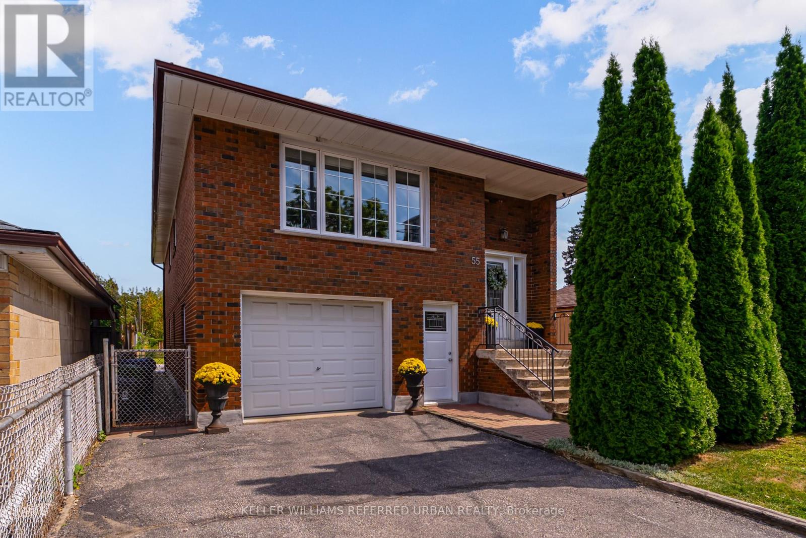 55 Tedder St, Toronto, ON M6M 4W9