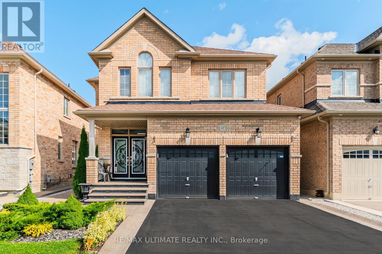 47 Lewis Ave, Bradford West Gwillimbury, ON L3Z 0X2