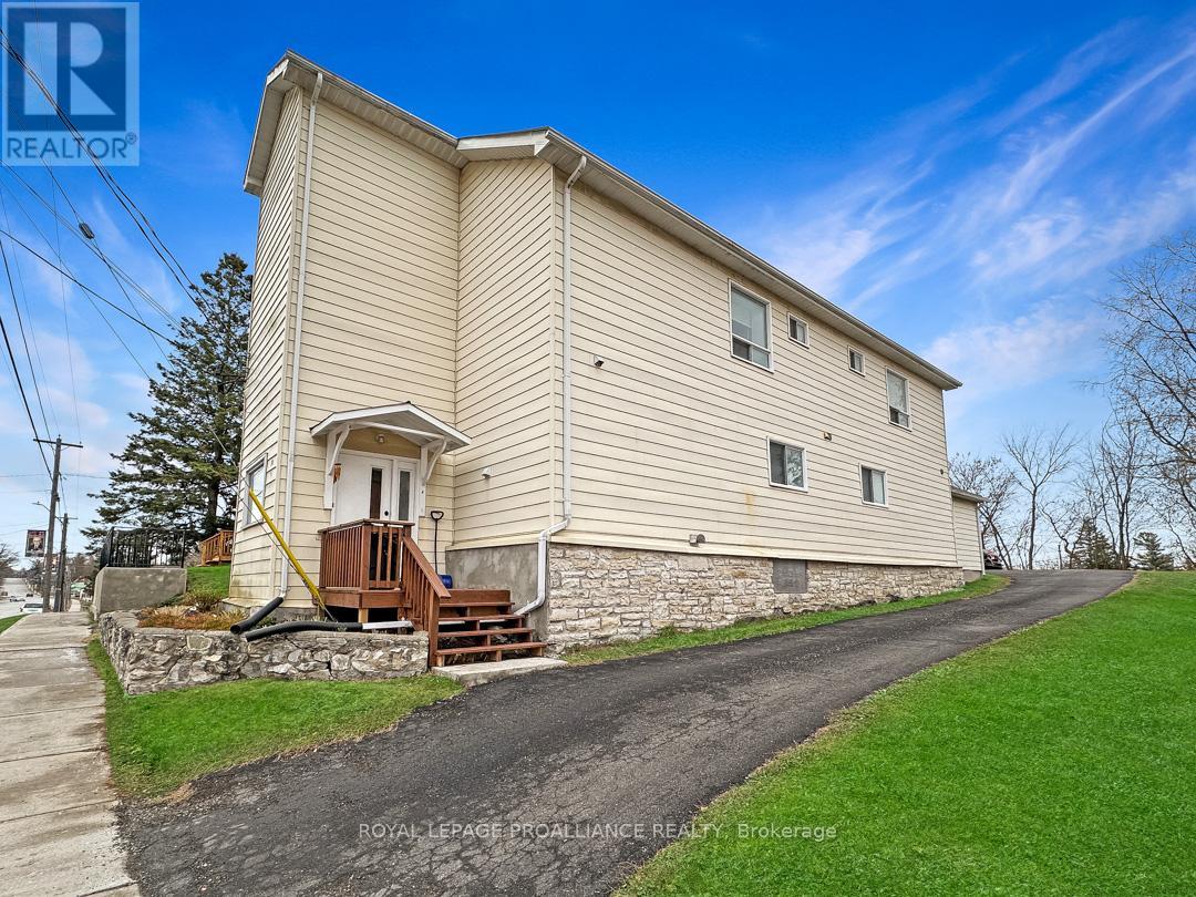 91 St Lawrence St E, Centre Hastings, ON K0K 2K0