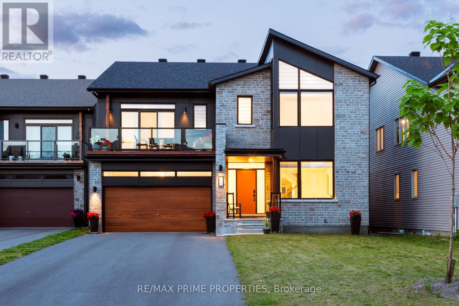 720 Fenwick Way, Ottawa, ON K2J 7E2