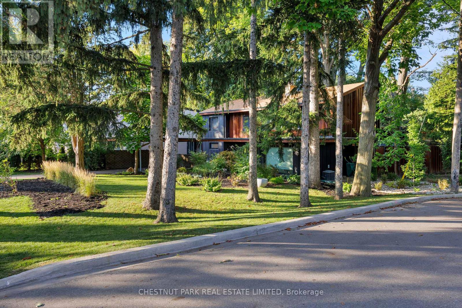 57 Wimbleton Rd, Toronto Edenbridge-humber Valley, ON M9A 3S3