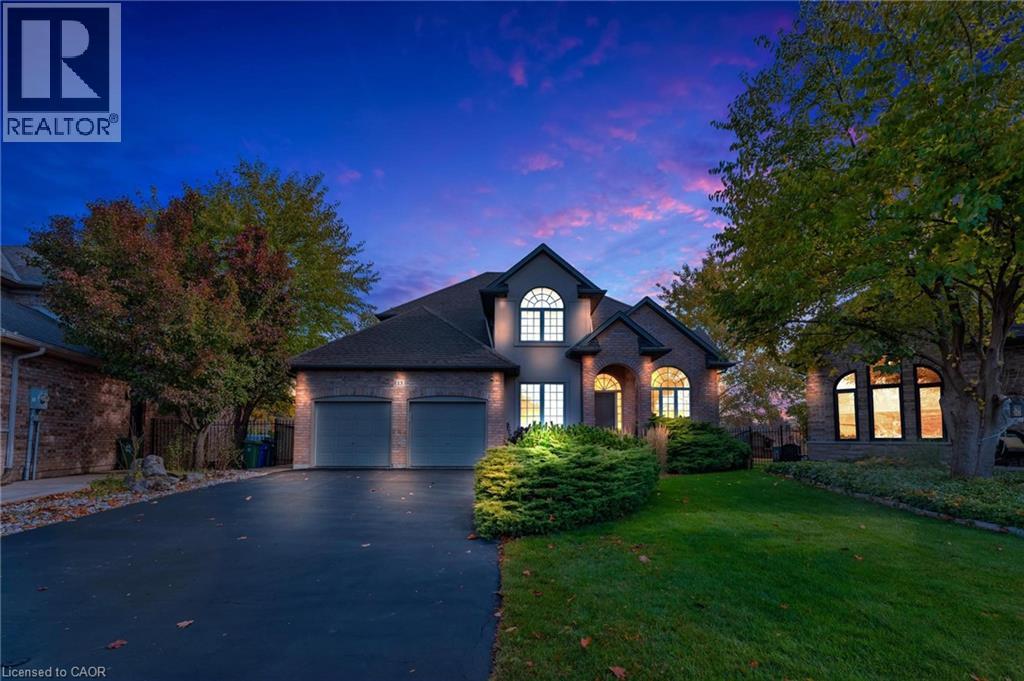 13 Switzer Cres, Hamilton, ON L0R 1C0