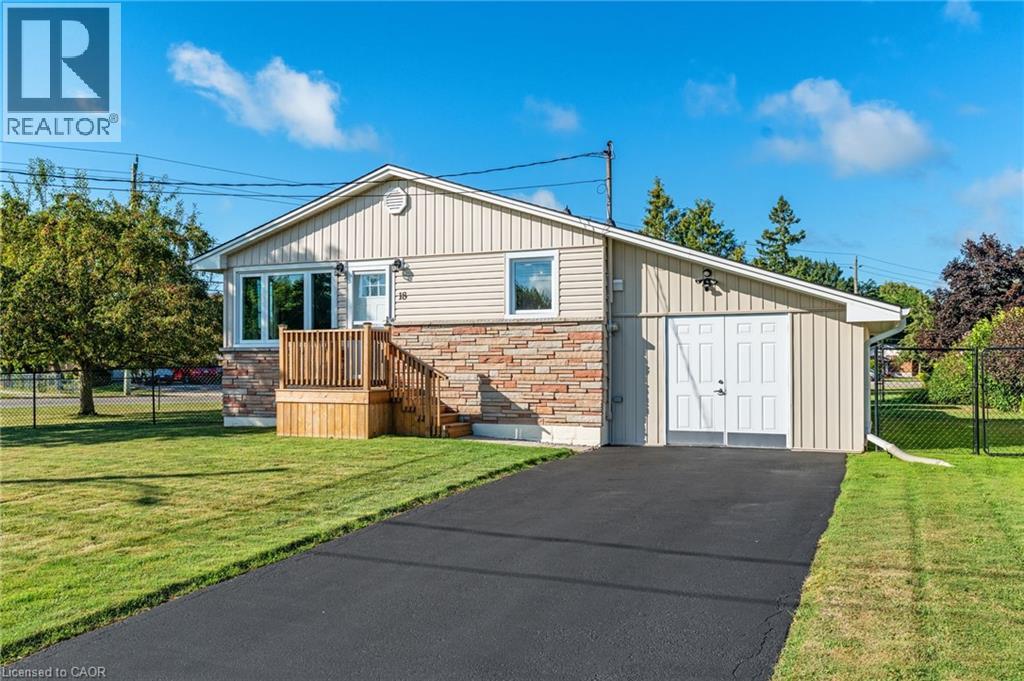 18 Laidlaw St, Hagersville, ON N0A 1H0