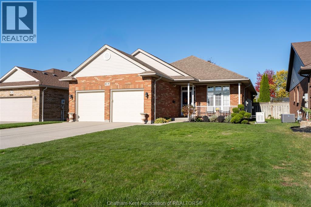 7 Iris Ct, Chatham, ON N7L 5N7