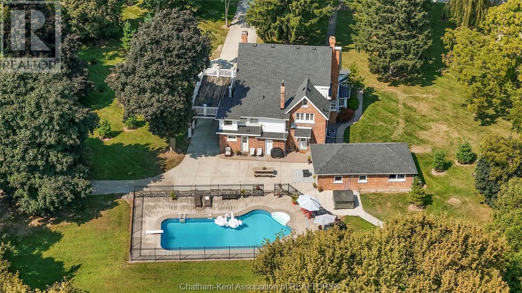 13590 Longwoods Rd, Chatham-Kent, ON N0P 2K0