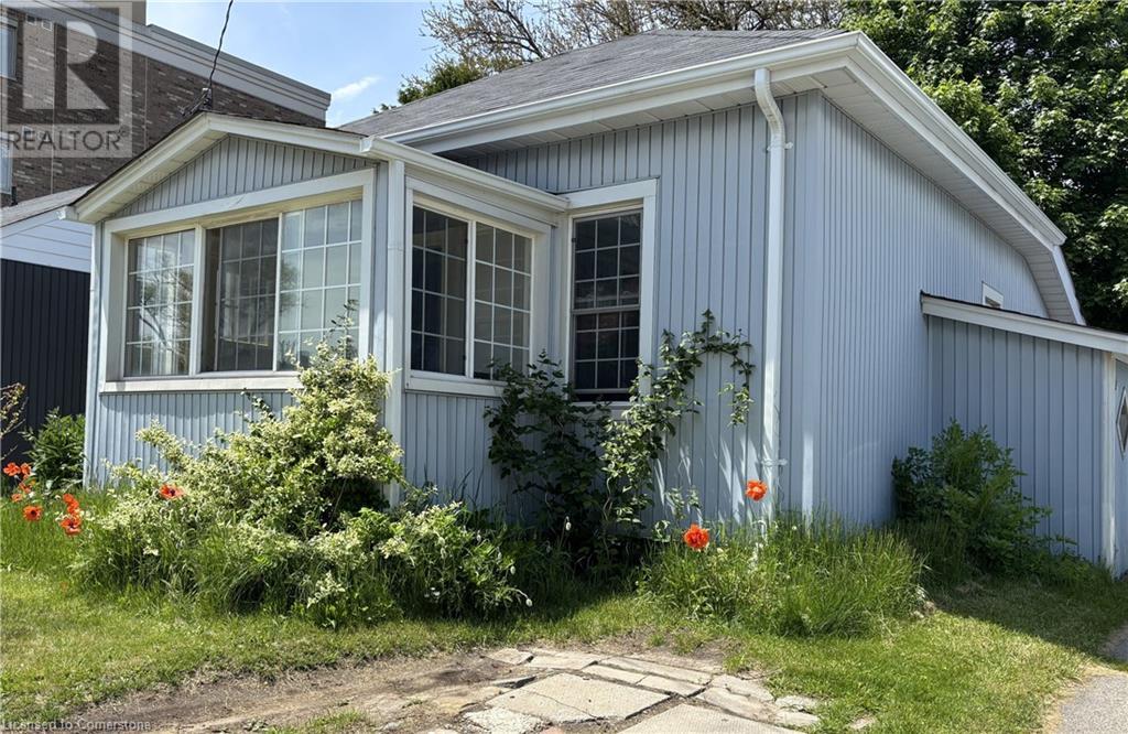 63 Washington Ave, Oakville, ON L6K 1W5