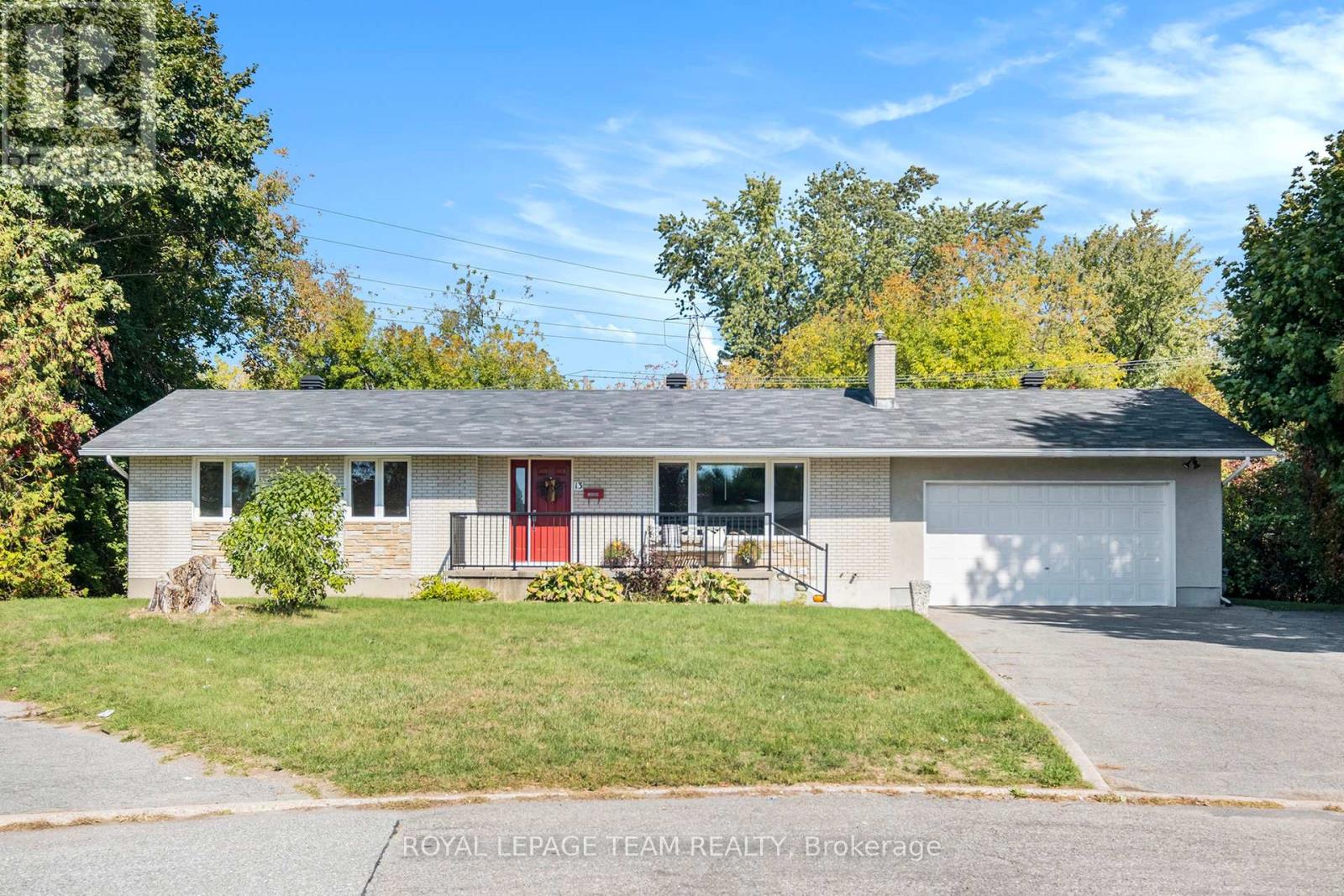 13 Pritchard Dr, Ottawa, ON K2G 1B2