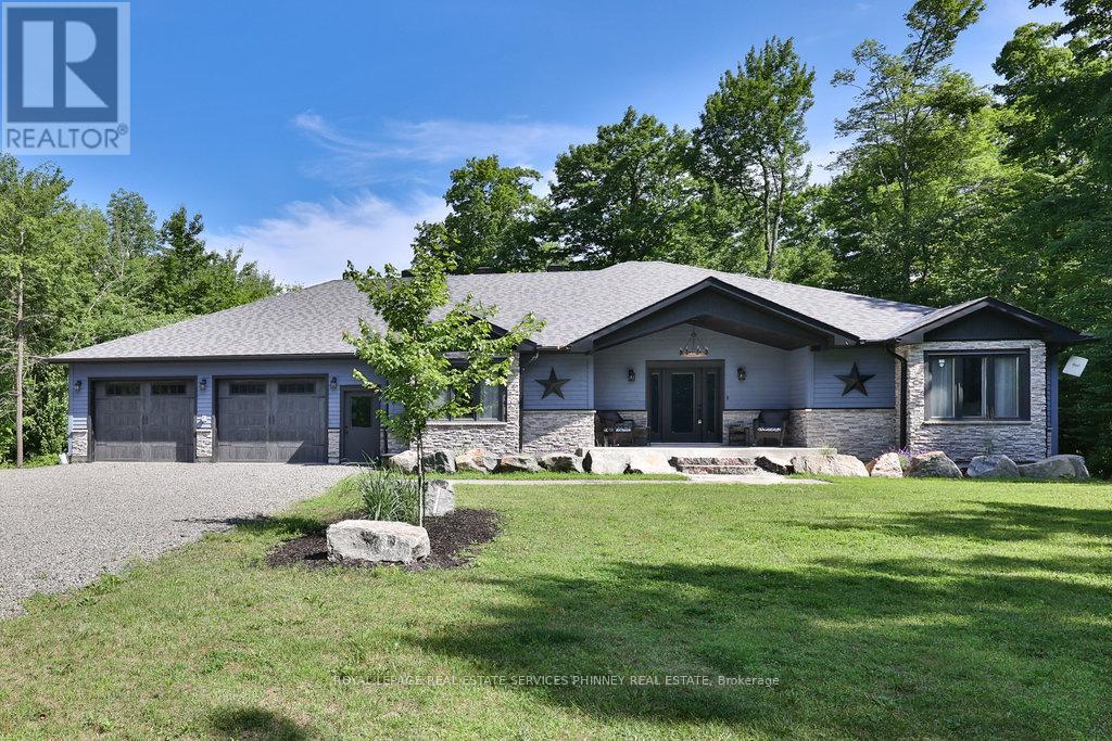 1068 Xavier St, Gravenhurst, ON P0E 1G0