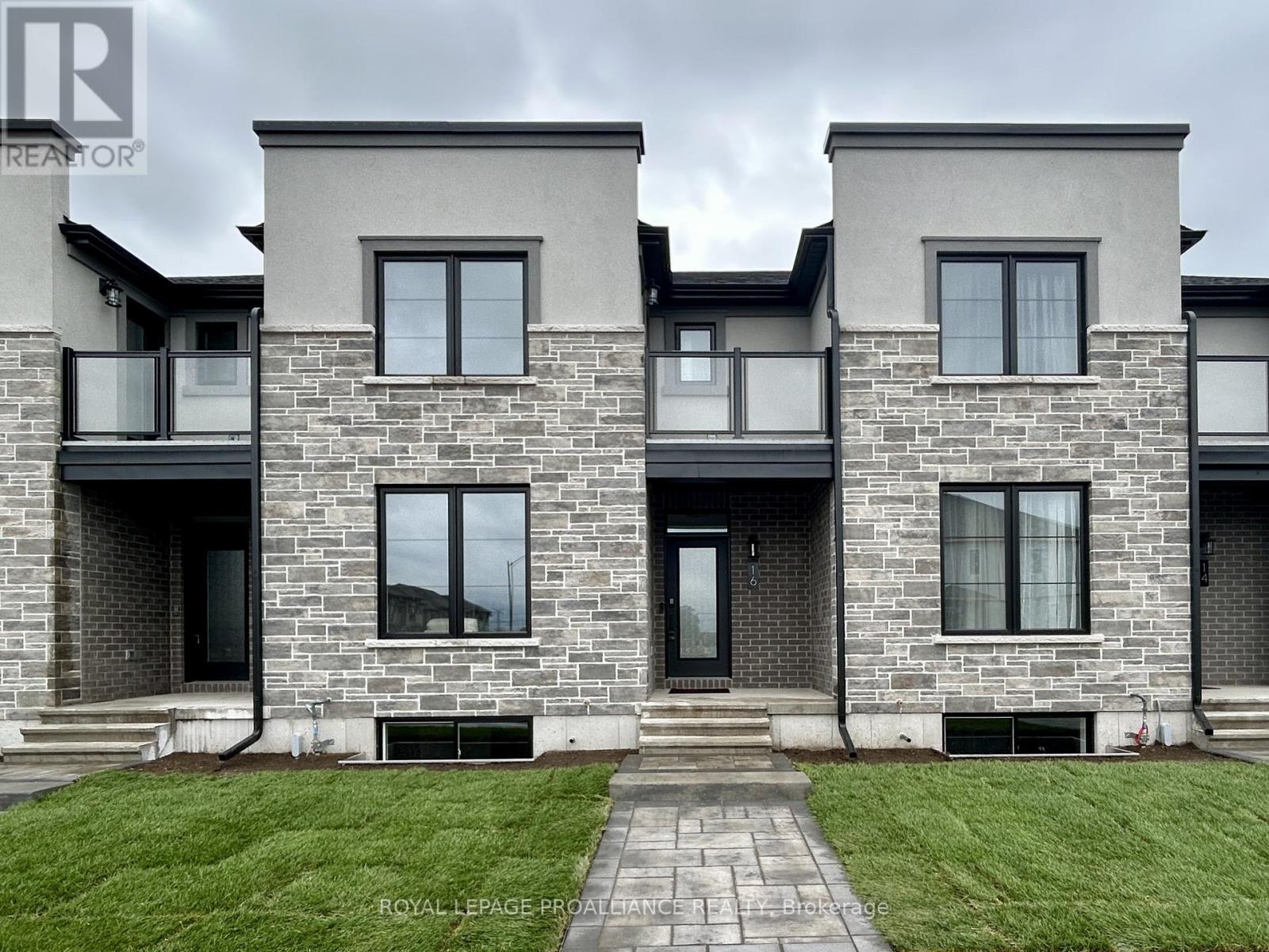 16 Riverstone Way, Belleville Thurlow Ward, ON K8N 0S6