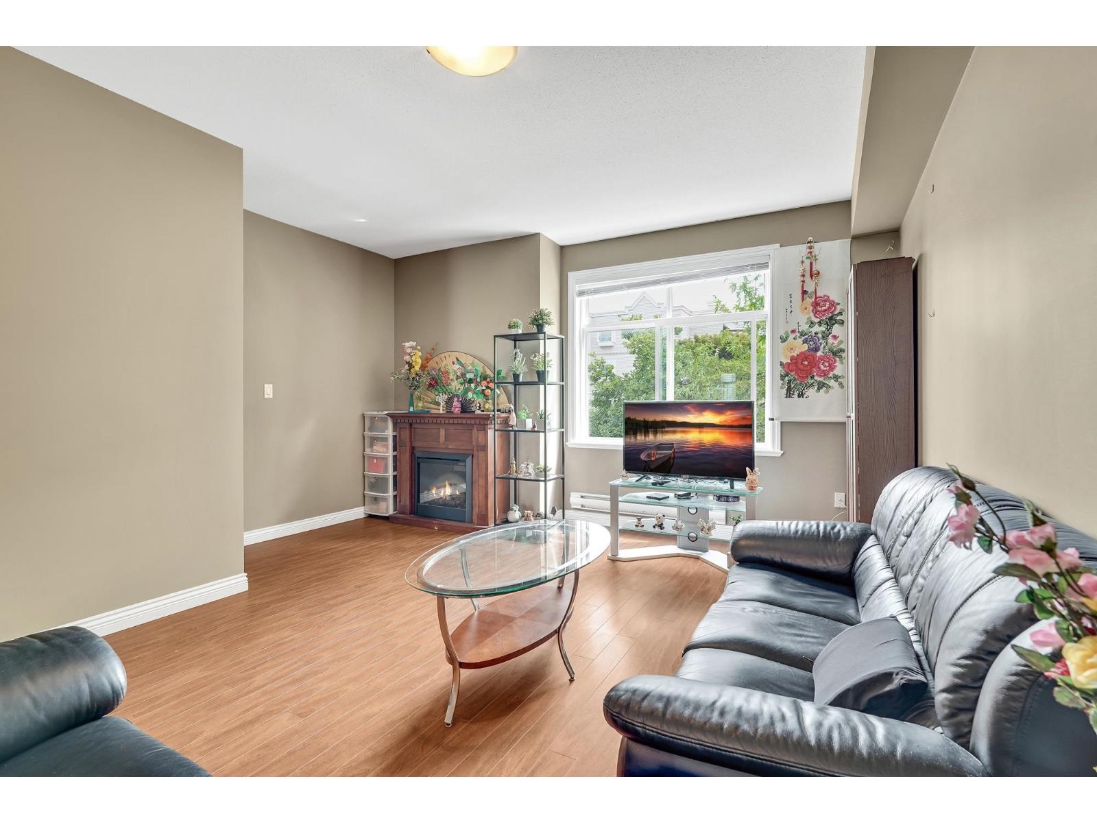 9277 121 Street Unit 3, Surrey, BC V3V 0B6