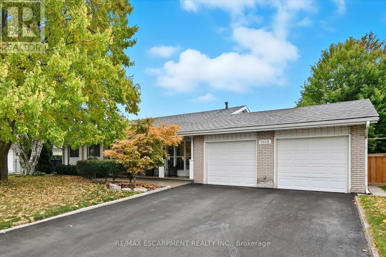 5112 Meadowhill Rd, Burlington Appleby, ON L7L 3K8
