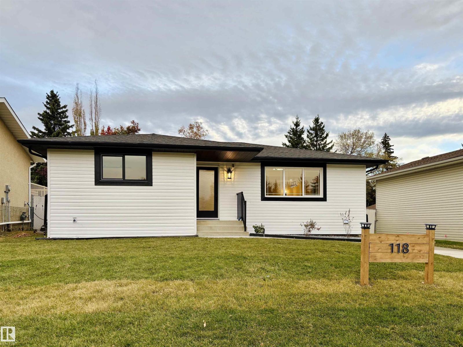 118 Georgian Way, Sherwood Park, AB T8A 2W2