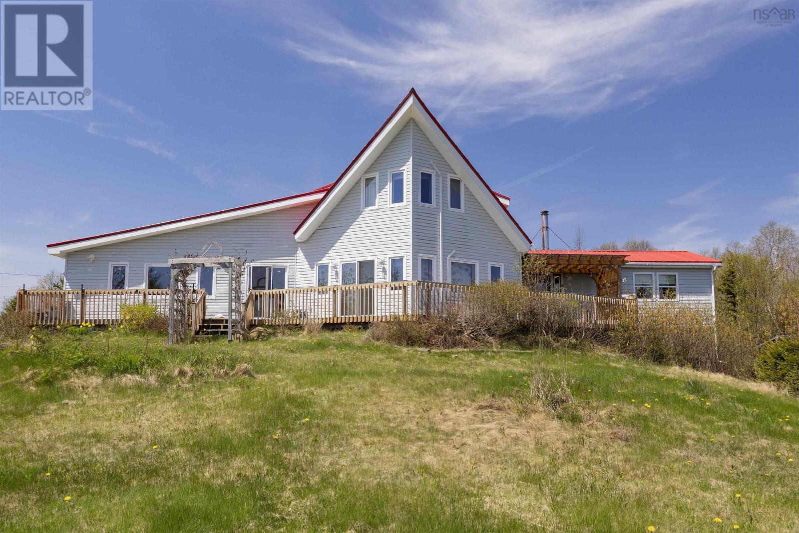 100 Phinney Ln, Parrsboro, NS B0M 1S0