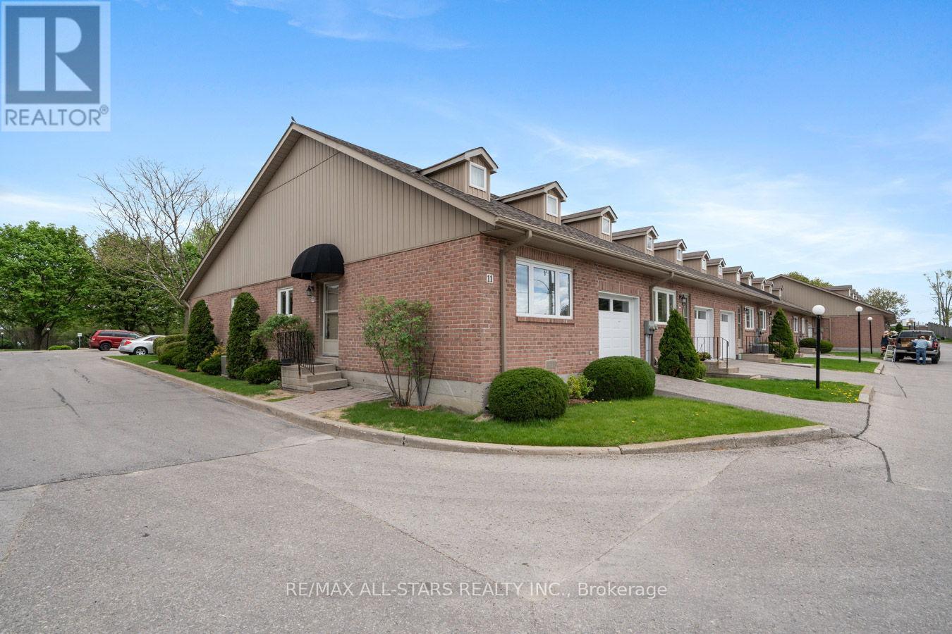 11 234 Water St, Scugog, ON L9L 1C4