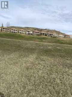 256 Canyon Blvd W, Lethbridge, AB T1K 6V1
