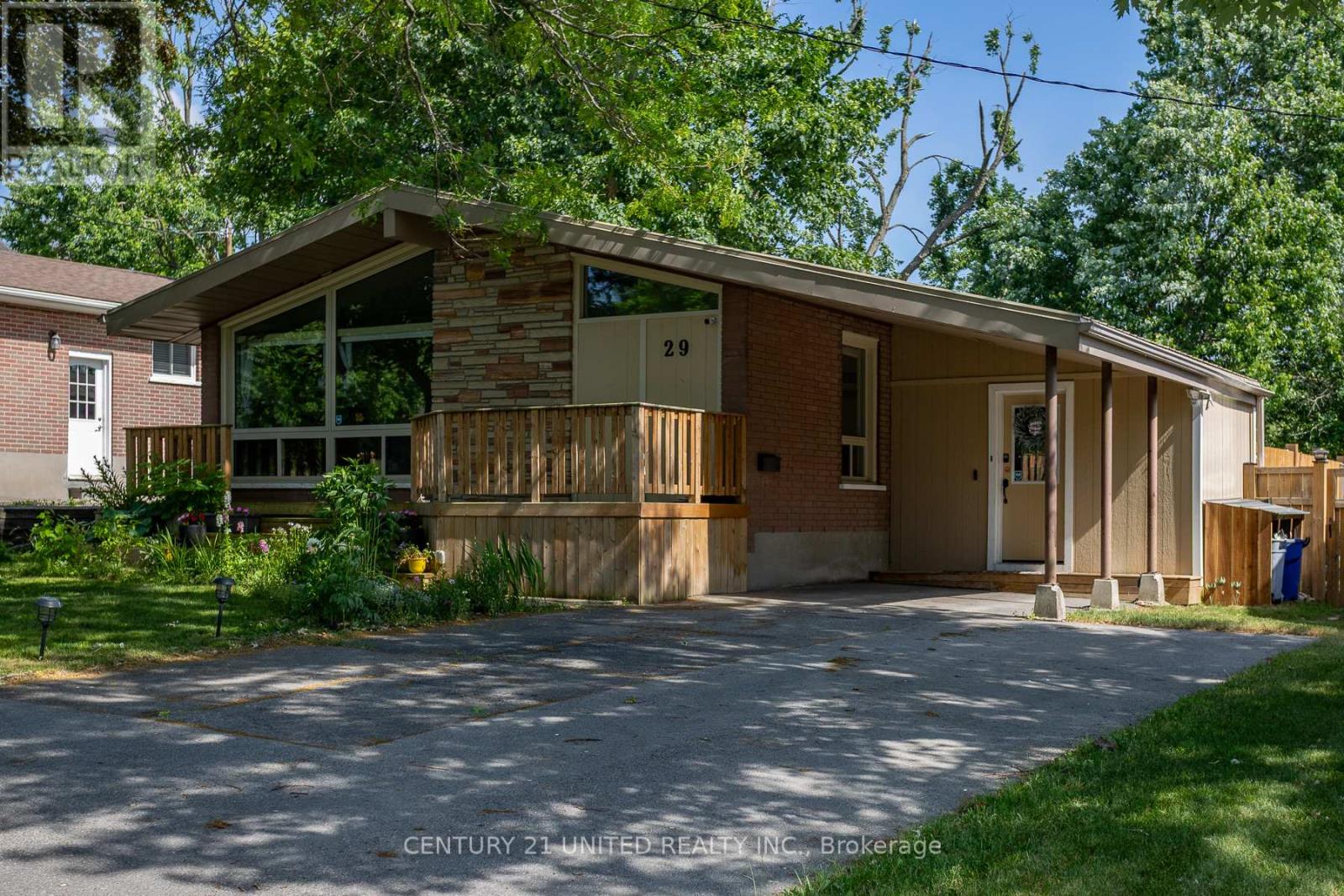 29 Kawartha Dr, Kawartha Lakes, ON K9V 1A6