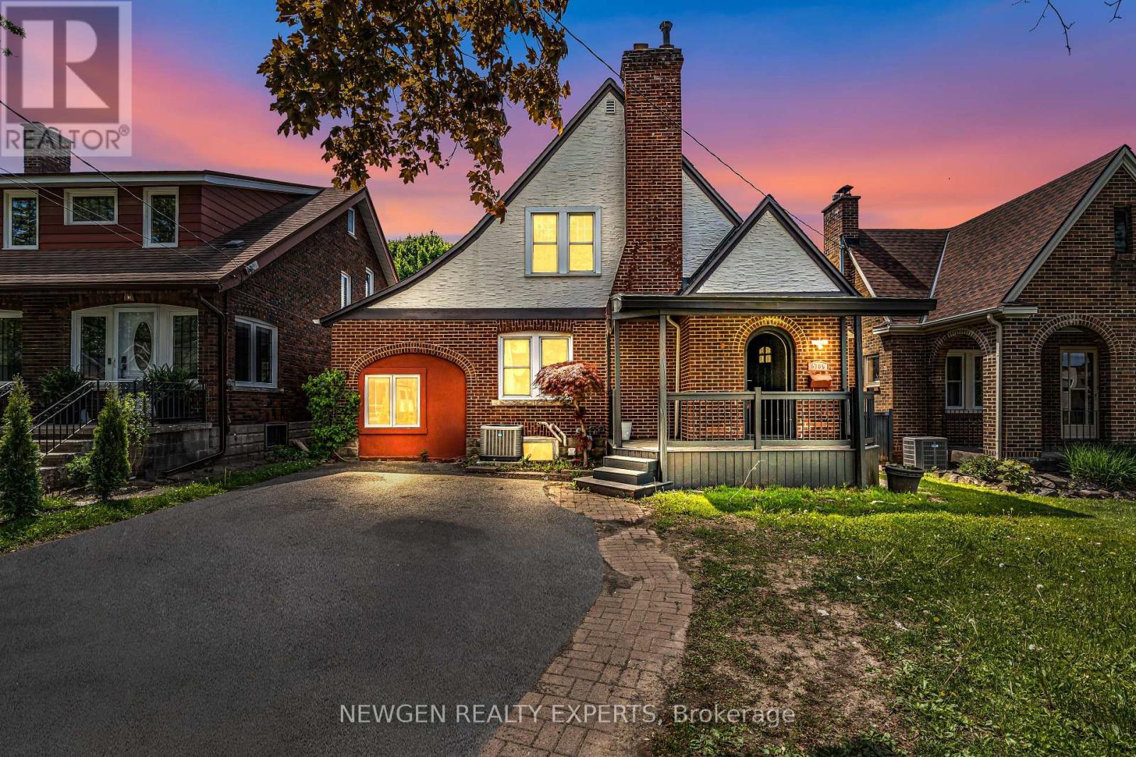 5765 Dorchester Rd, Niagara Falls, ON L2G 5S6