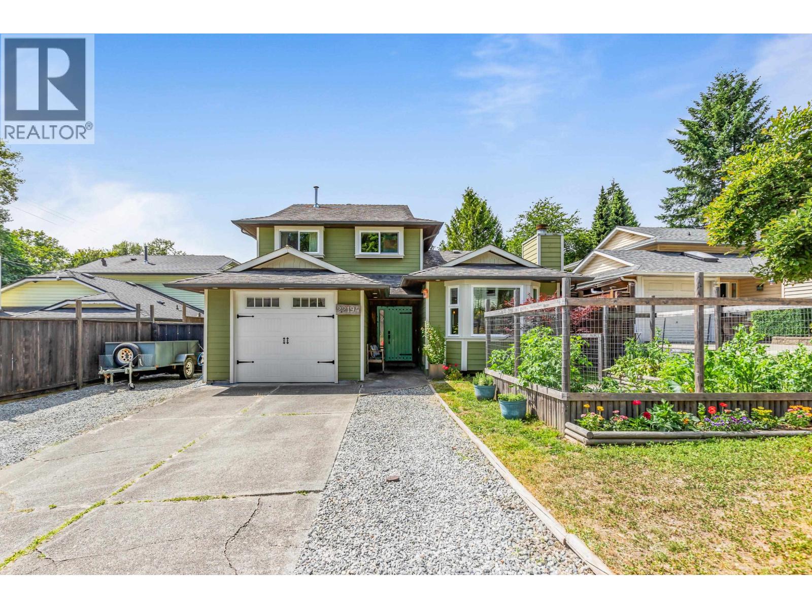 22194 River Bnd, Maple Ridge, BC V2X 9C1