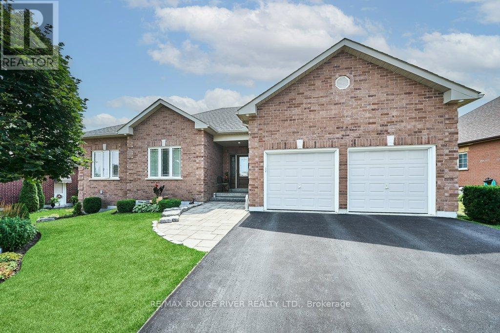 122 Southcrest Dr, Kawartha Lakes Mariposa, ON L9L 1B6