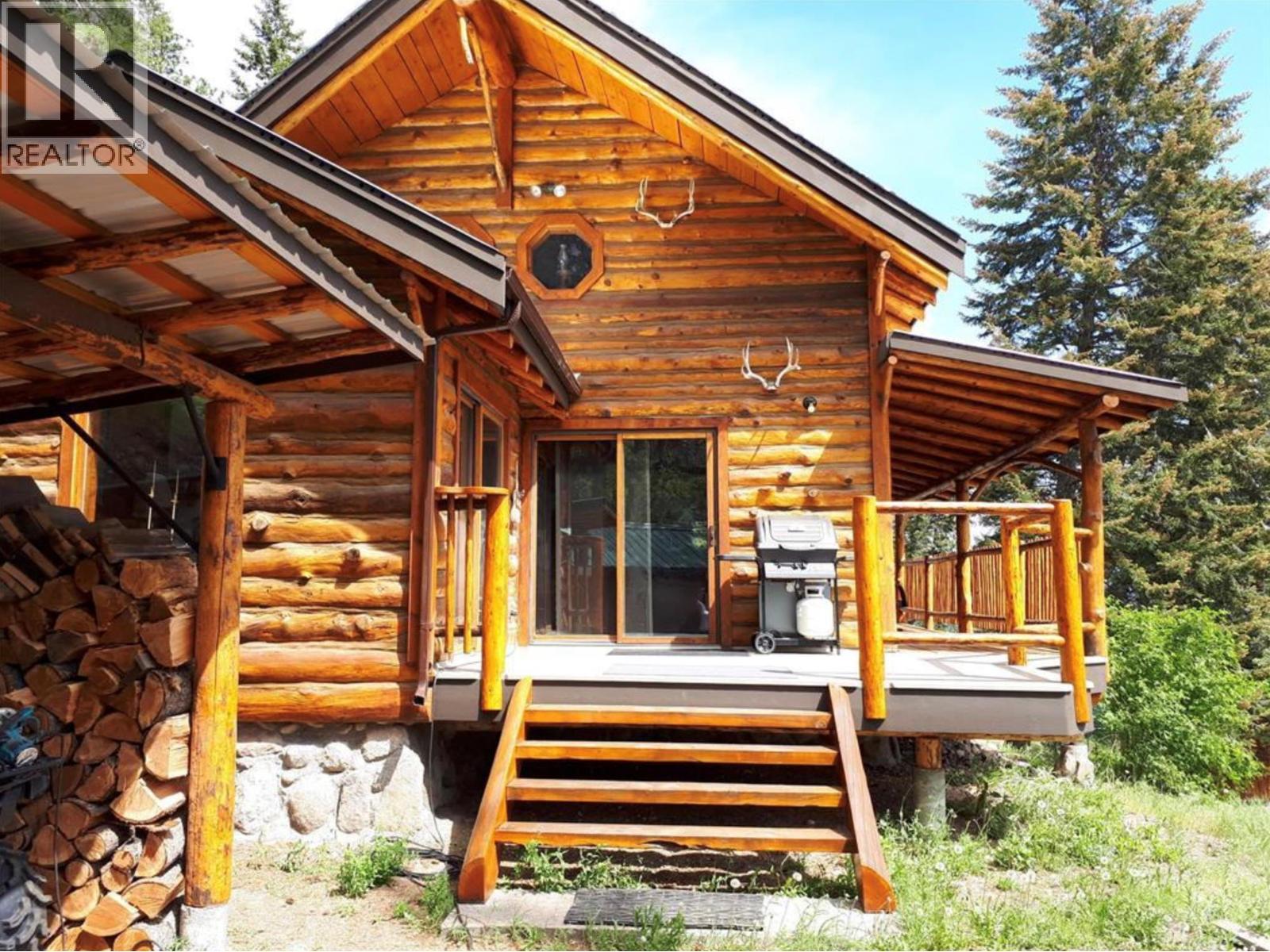 7142 Fintry Delta Rd N, Kelowna, BC V1Z 3T9