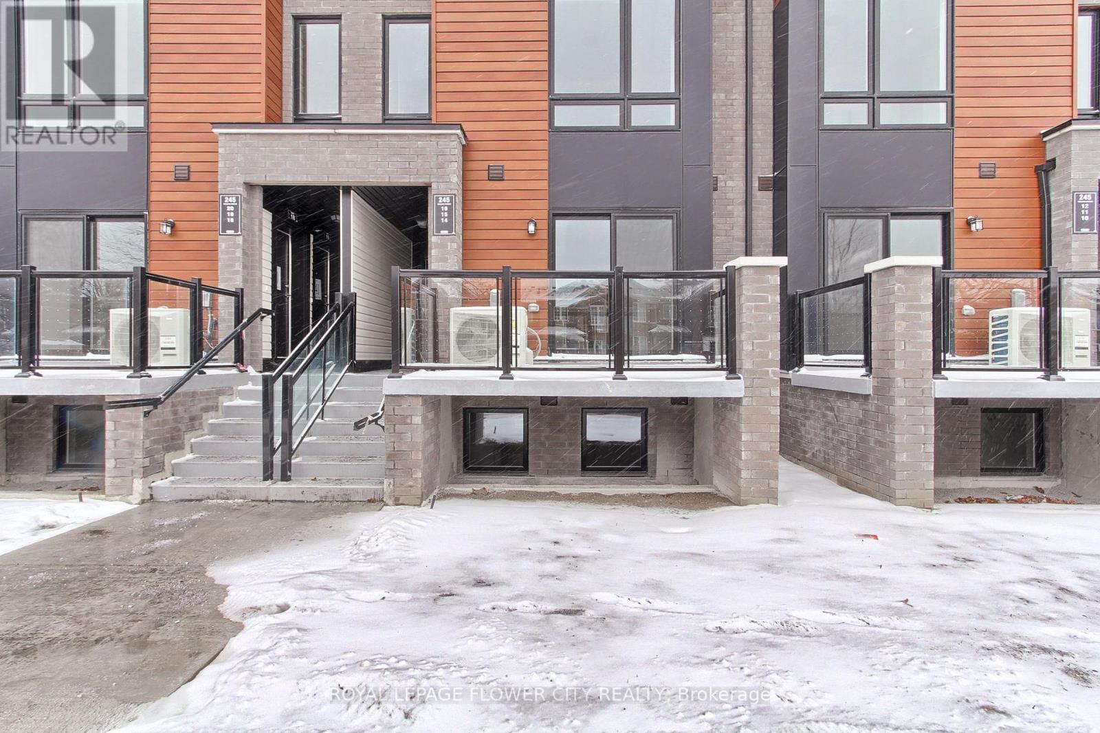 14 245 Mclevin Ave, Toronto Malvern, ON M1B 0E8