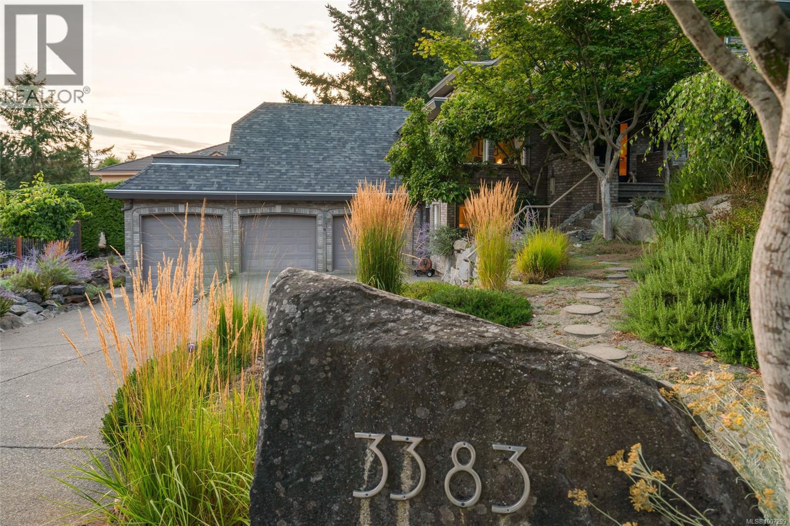 3383 Rockhampton Rd, Nanoose Bay, BC V9P 9H4