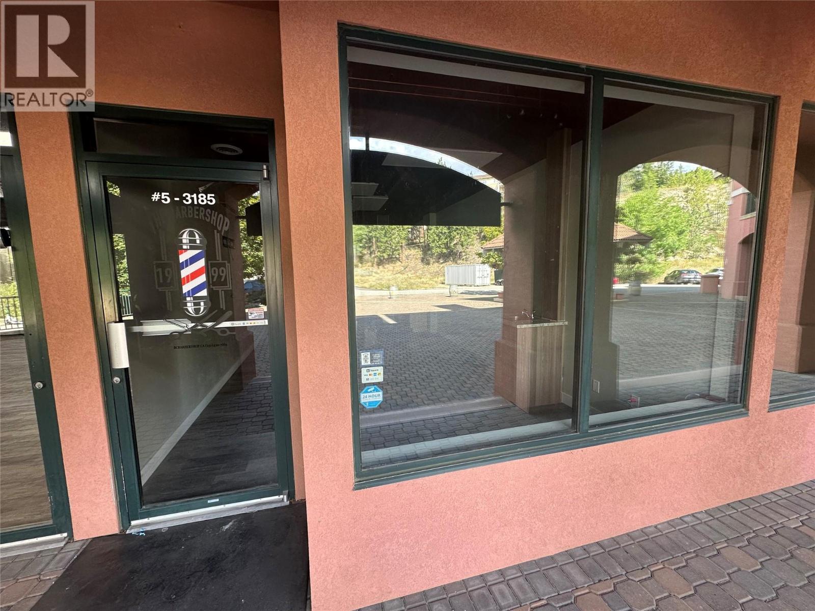 3185 Via Centrale Drive Unit 5, Kelowna, BC V1V 2A7