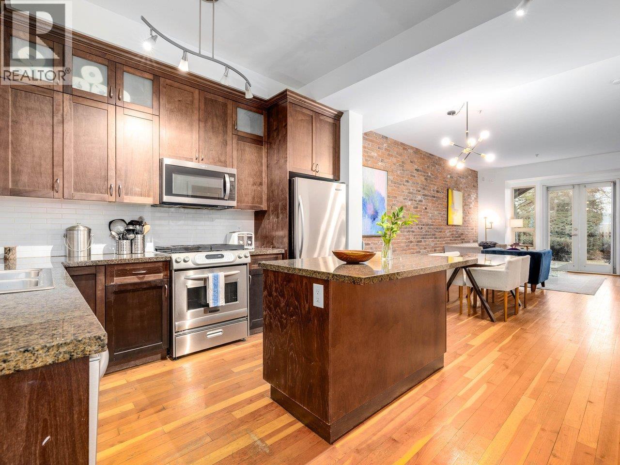 250 Salter Street Unit 123, New Westminster, BC V3M 0B7