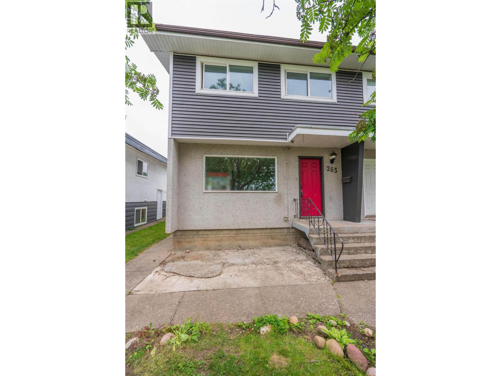 263 S Moffat St, Prince George, BC V2M 3L4