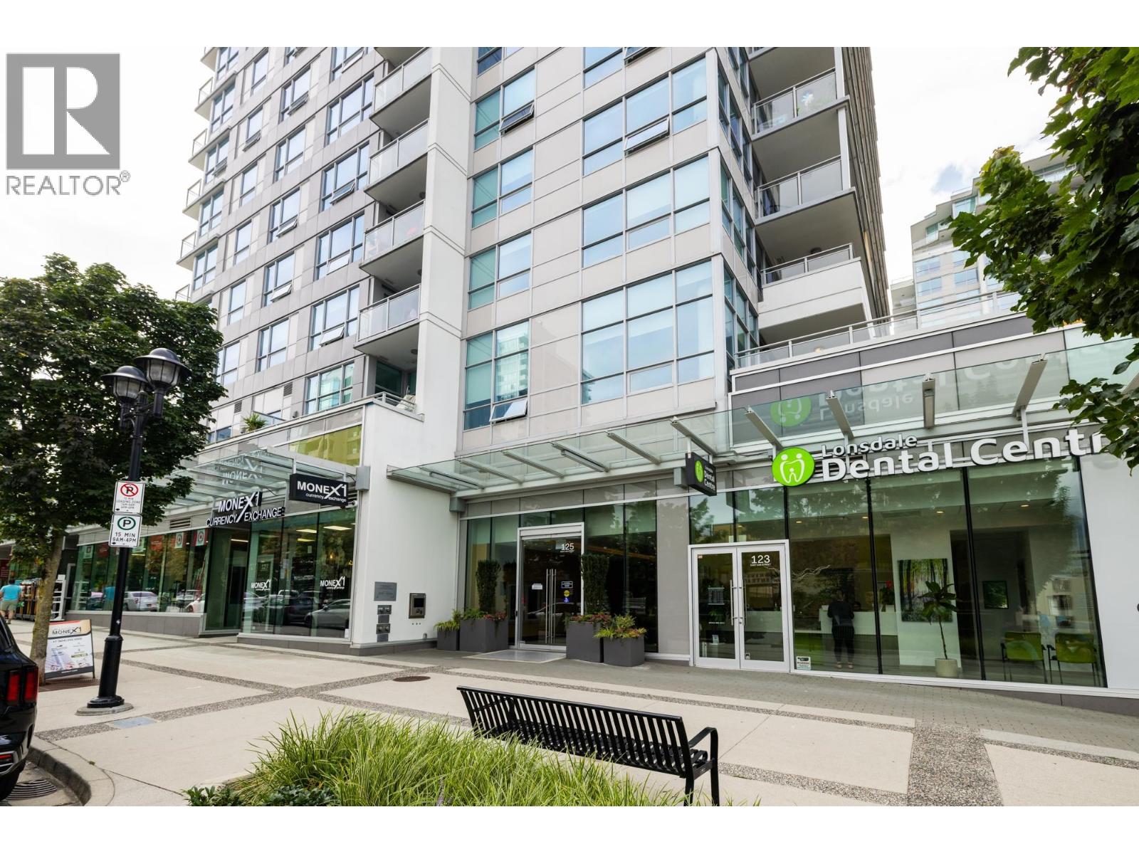 125 E 14th Street Unit 810, North Vancouver, BC V7L 0E6