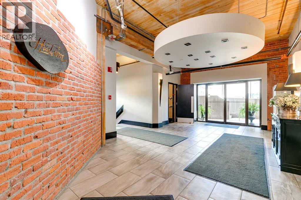 535 10 Avenue Sw Unit 204, Calgary, AB T2K 0A8