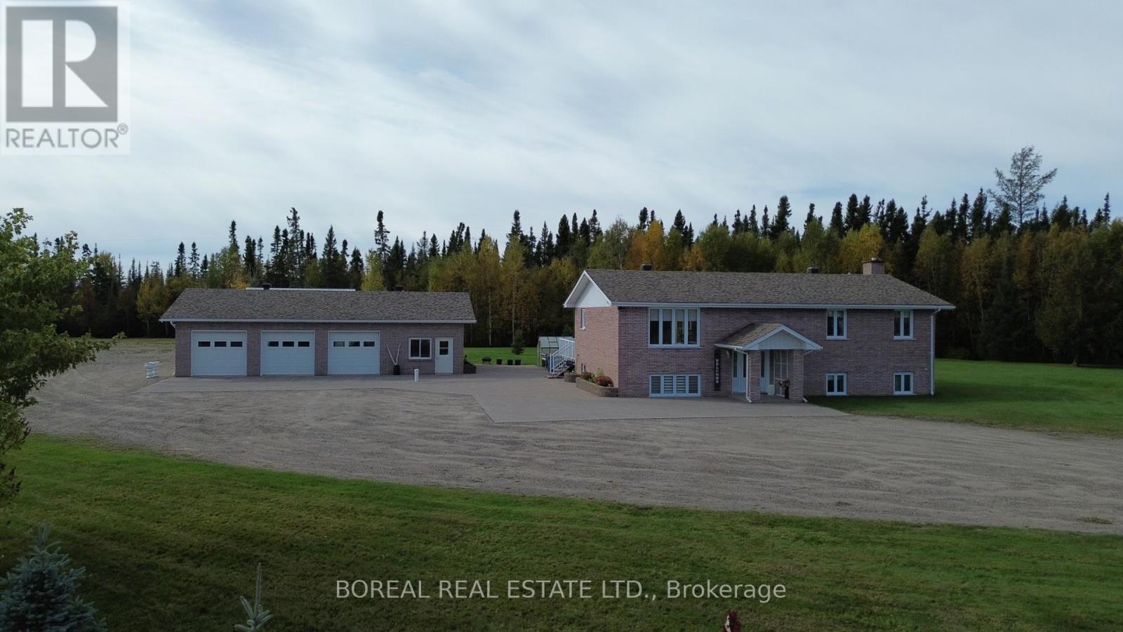 806 Hwy 652, Cochrane, ON P0L 1C0