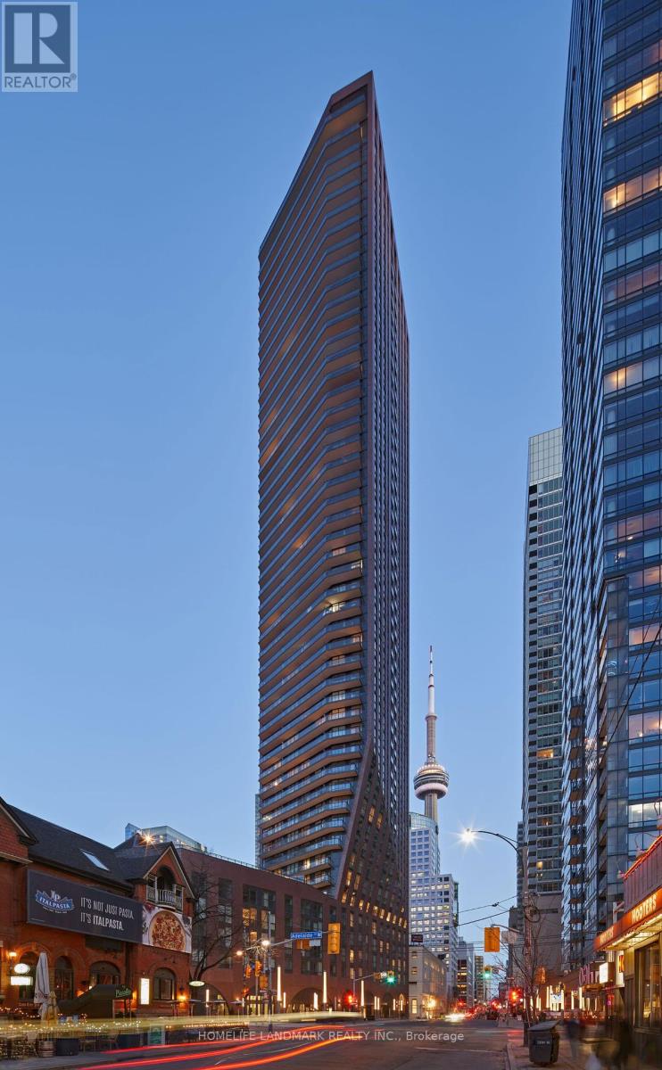 702 99 John St, Toronto, ON M5V 0S6