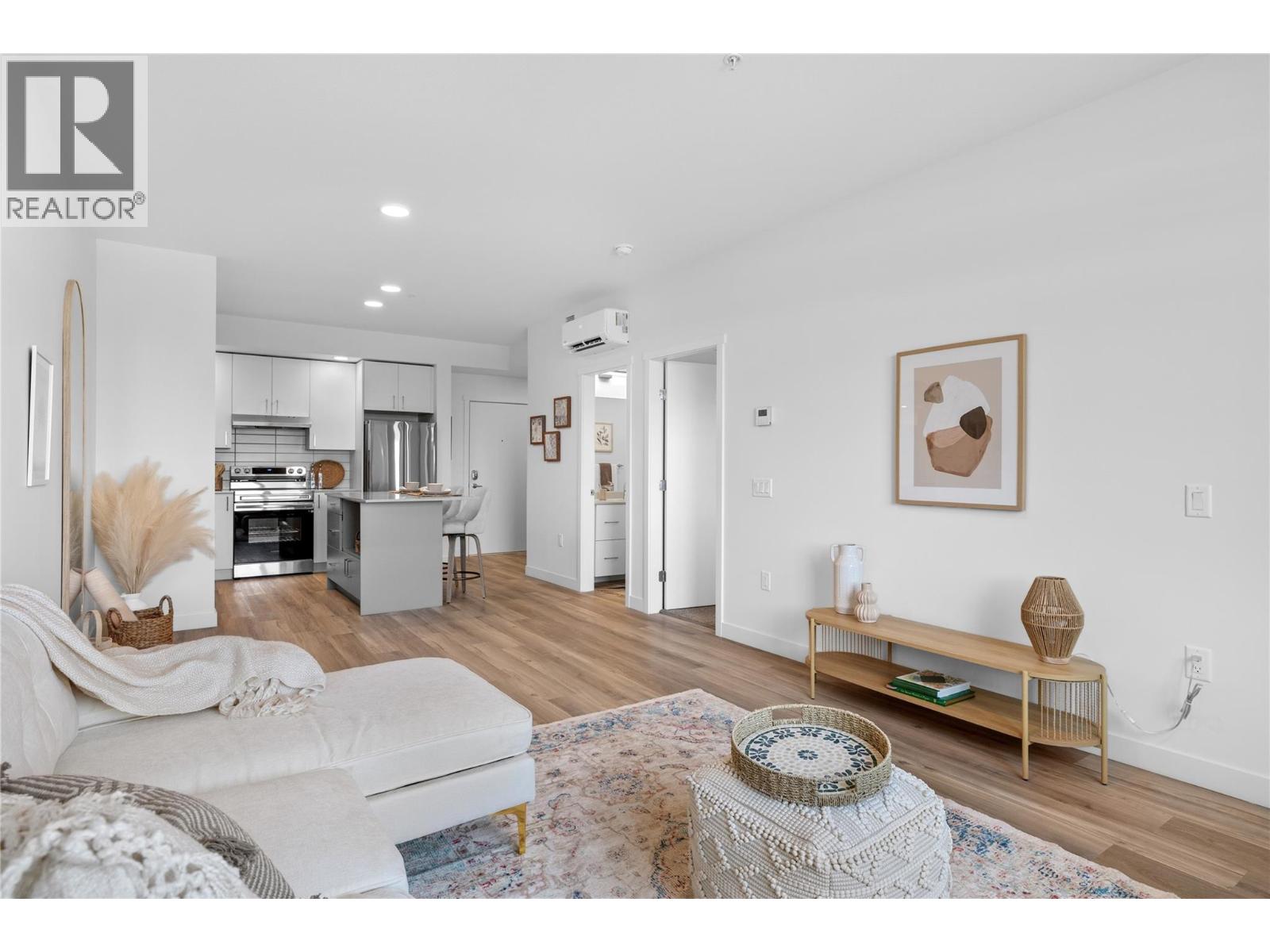 1111 Frost Road Unit 313, Kelowna, BC V1W 0G8