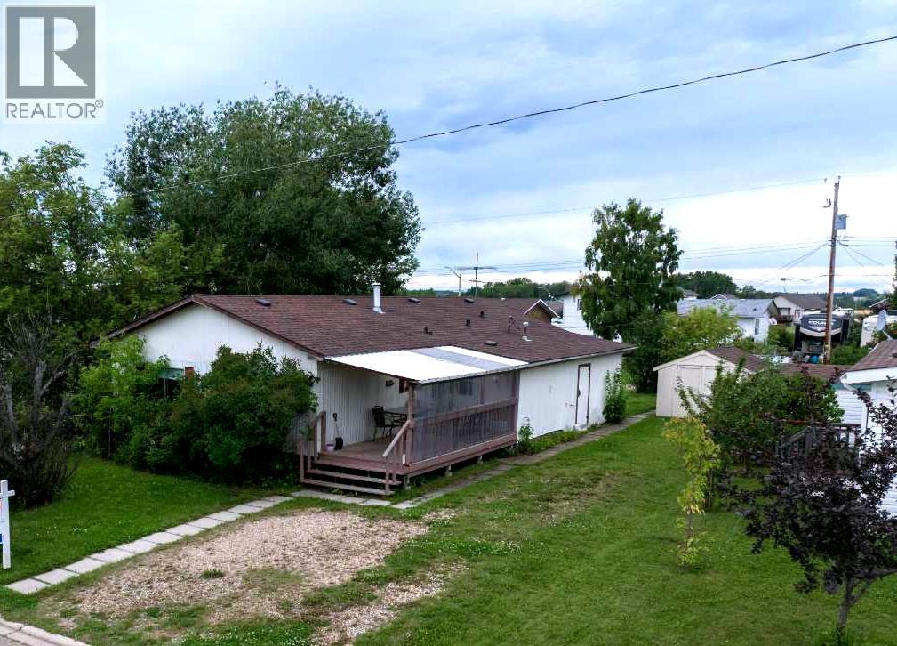 52 Street Unit 5212 #a, Eckville, AB T0M 0X0