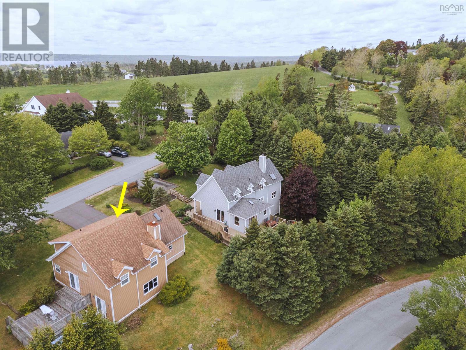 6 Westwind Dr, Chester, NS B0J 1J0