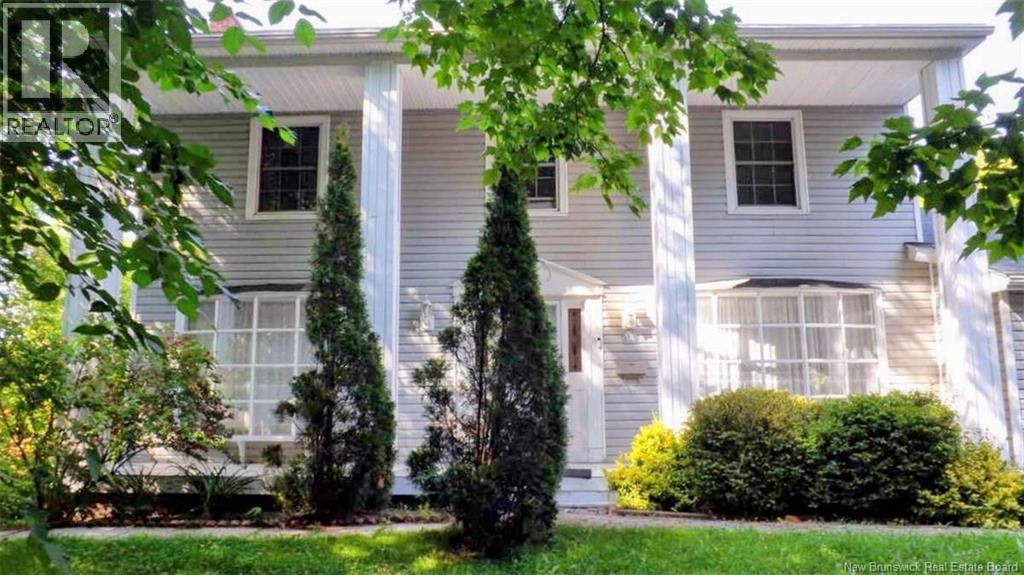 1 Heather Ter #a, Fredericton, NB E3B 2S7