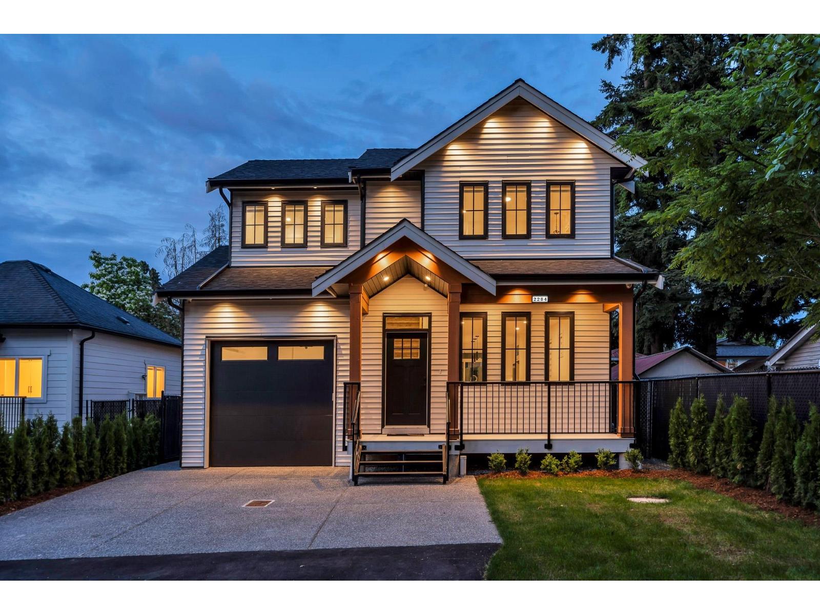 2284 Mouldstade Rd, Abbotsford, BC V2S 3X4