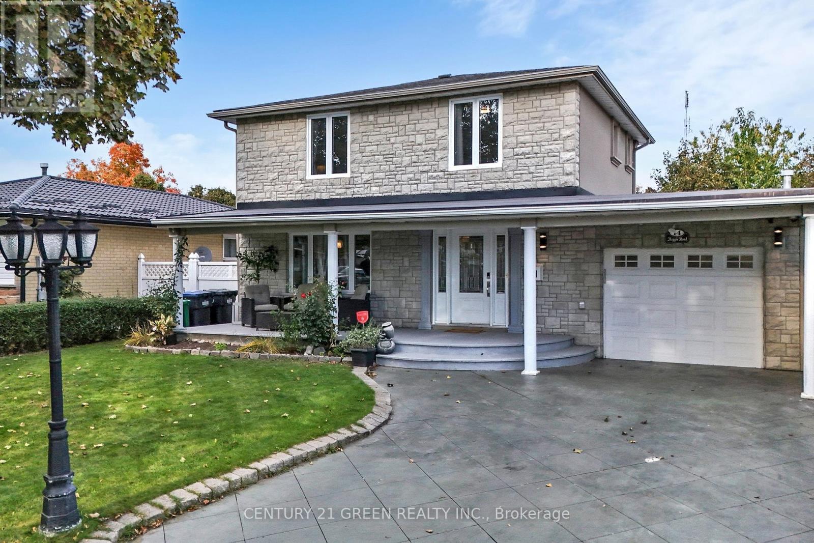 14 Heggie Rd, Brampton, ON L6V 2K3