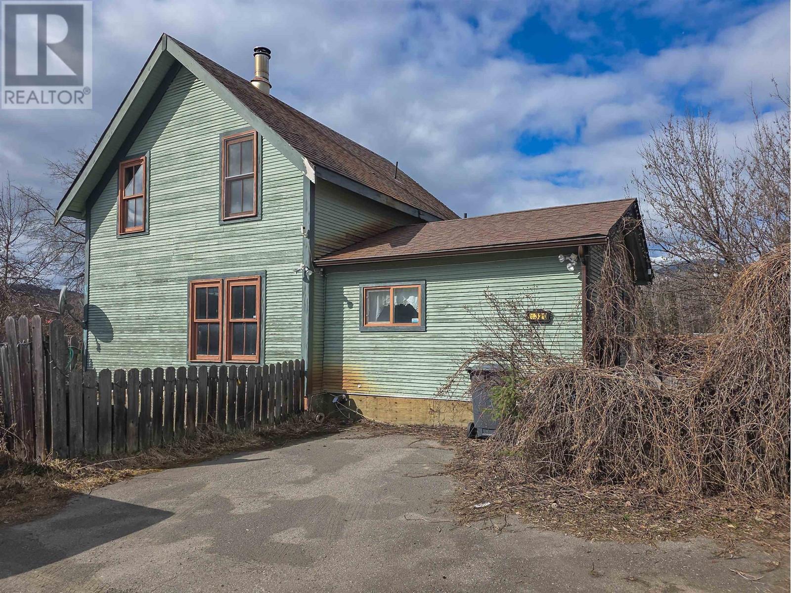 4320 Government St, Hazelton, BC V0J 1Y0