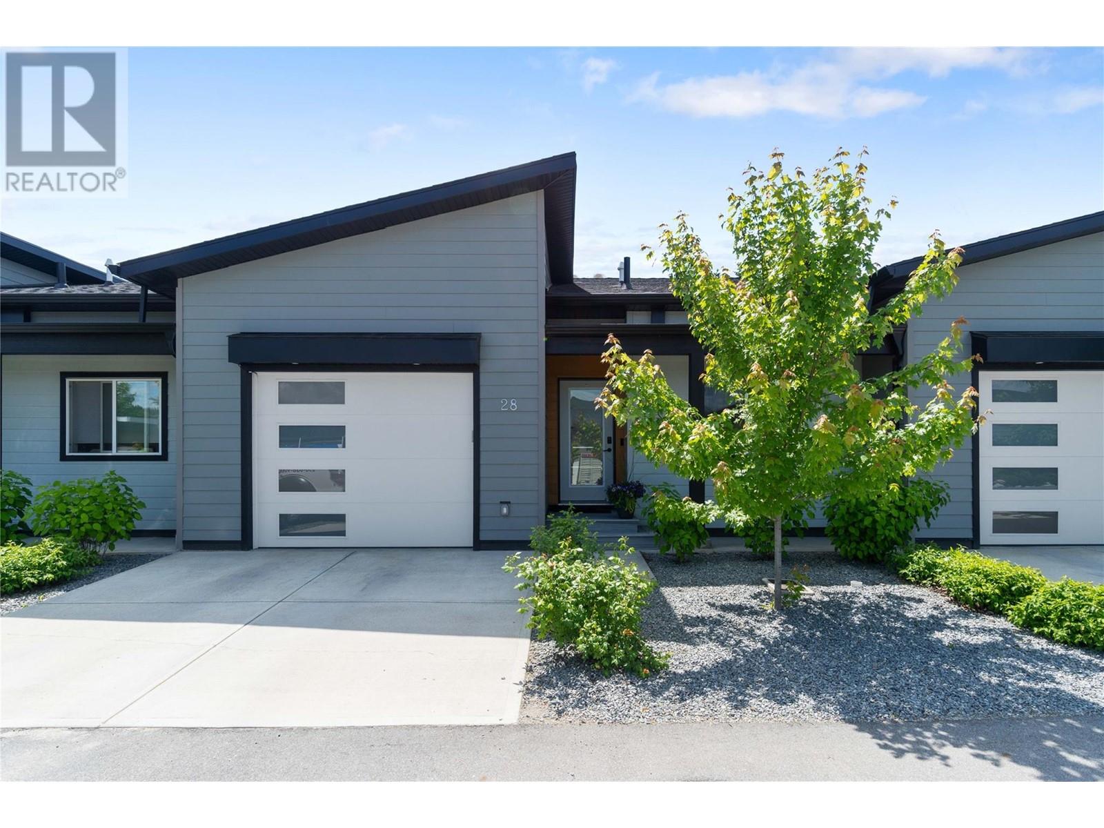 2810 15 Avenue Ne Unit 28, Salmon Arm, BC V1E 0G2