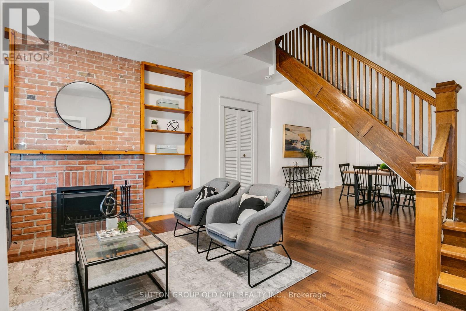 6 St Annes Rd, Toronto, ON M6J 2C1