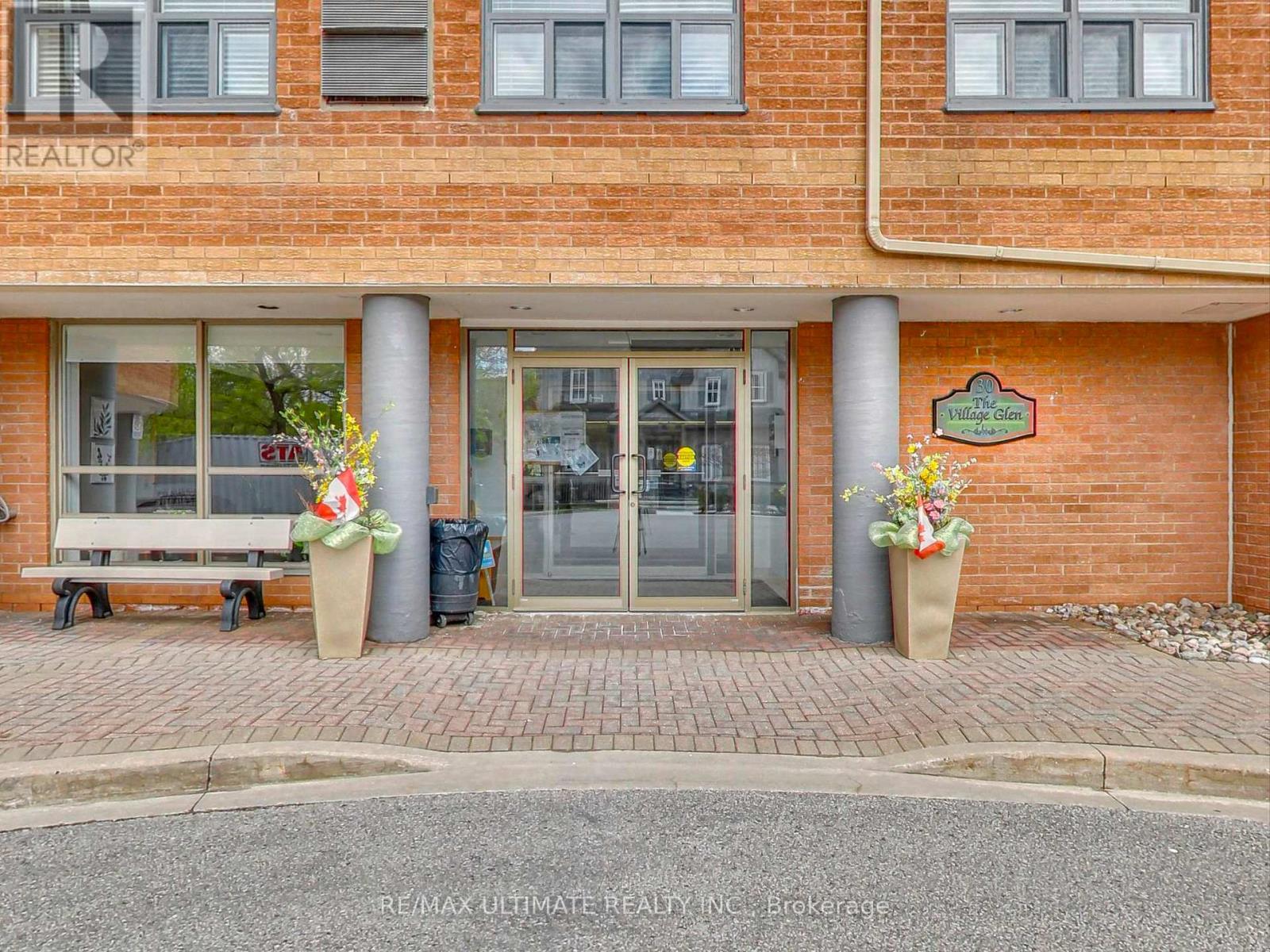 101 30 Wilson St, Markham, ON L3P 1N1