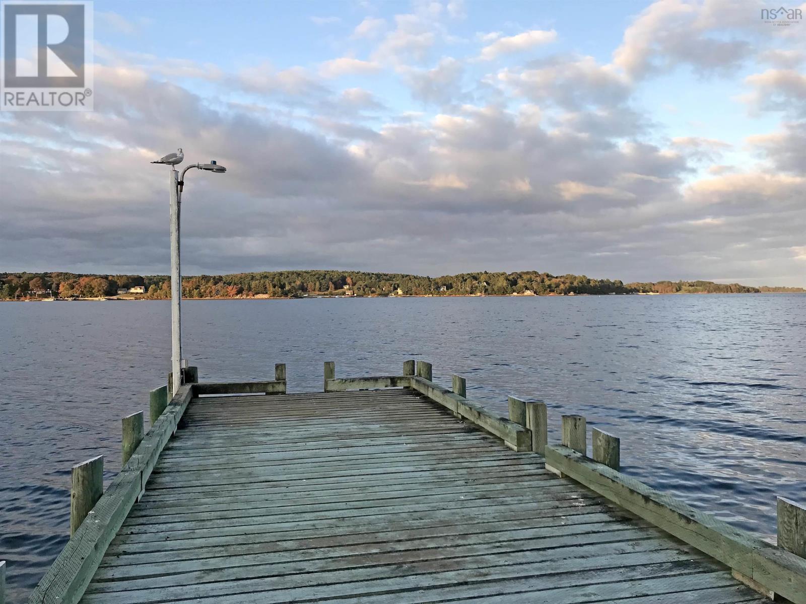 997 Main Street9114 Hwy 3, Mahone Bay, NS B0J 2E0