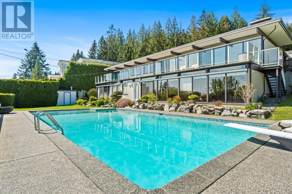 1132 Crestline Rd, West Vancouver, BC V7S 2E4