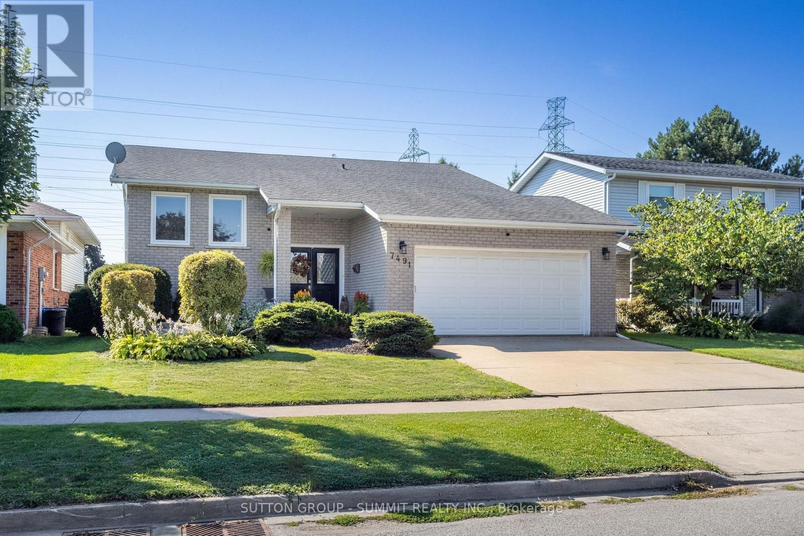 7491 Scholfield Rd, Niagara Falls, ON L2J 4K6