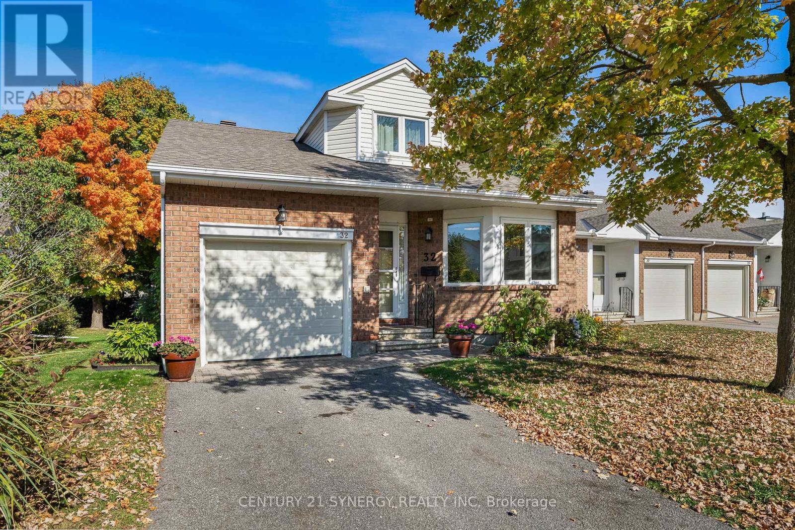 16 32 Innesbrook Ct, Ottawa, ON K2S 1C7