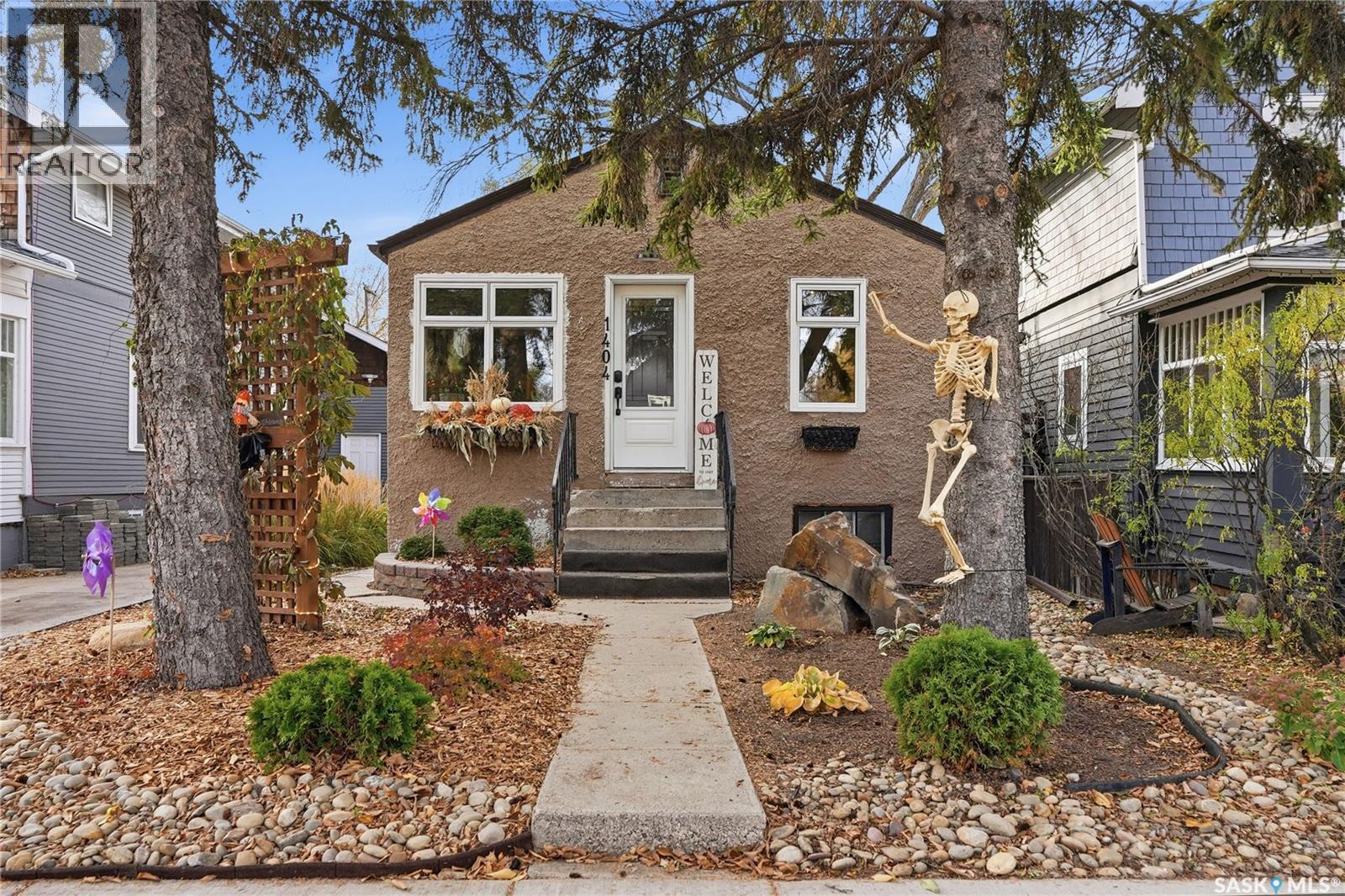 1404 Lorne Ave, Saskatoon, SK S7H 1X7
