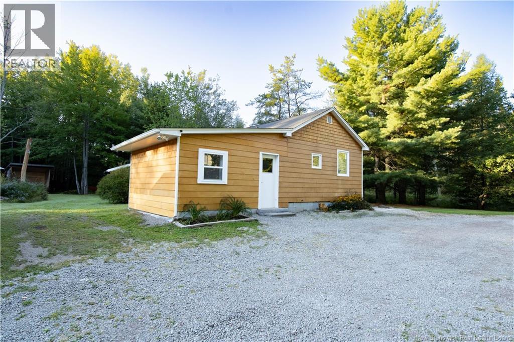 12 Grub Rd, Colpitts Settlement, NB E4J 1E1